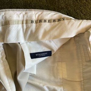 Thrifted pair of Men’s Burberry Tan dress pants. Size 31x32 but fit many sizes.